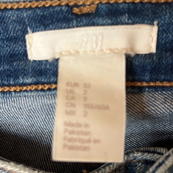 H&M ripped jeans - Picture 7 of 8